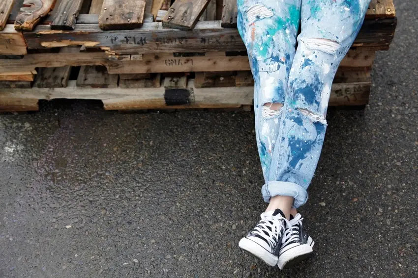 DIY White Paint Splatter Jeans - Delineate Your Dwelling