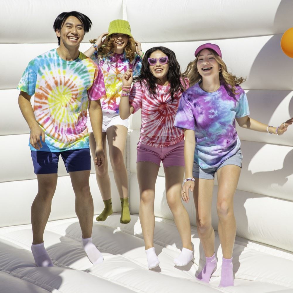 Tulip Over the Rainbow 15-Color One-Step Tie Dye Kit Picture of 48073 Tulip Over the Rainbow 15-Color One-Step Tie Dye Kit