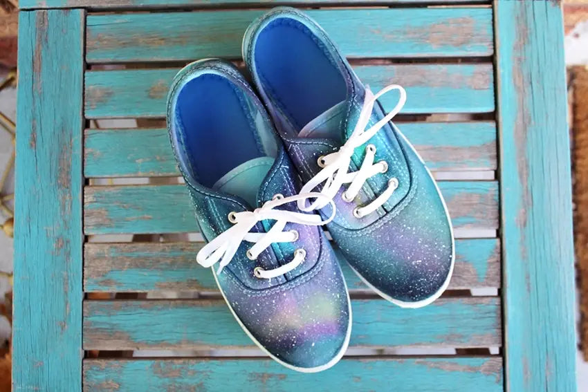 How to Tie Dye Shoes in a Galaxy Pattern