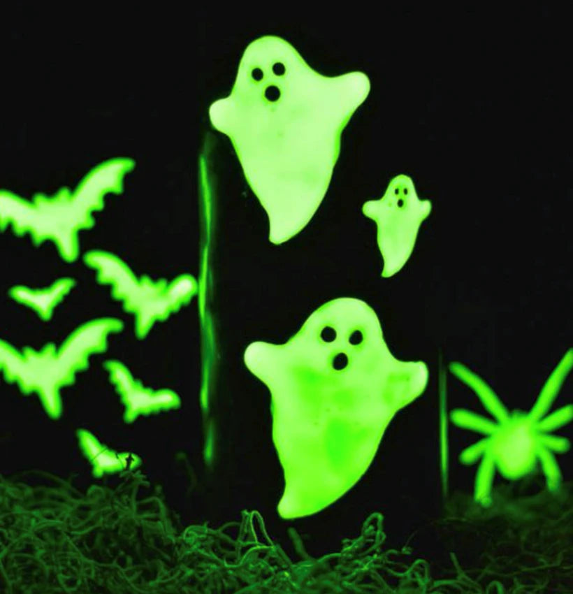 Glow-in-the-dark Halloween Candles Made with Tulip Glow Paint