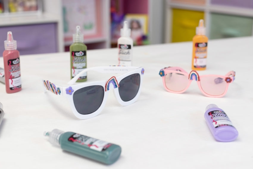 Colorful Customized Sunglasses for Kids with Puff Paint