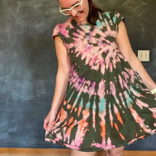 How to Bleach Tie Dye a Sundress with Tulip Reverse 4-color Tie-Dye Kit