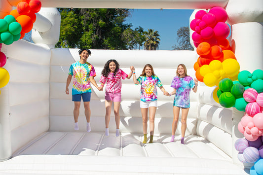 How to Throw a Tie-Dye Party