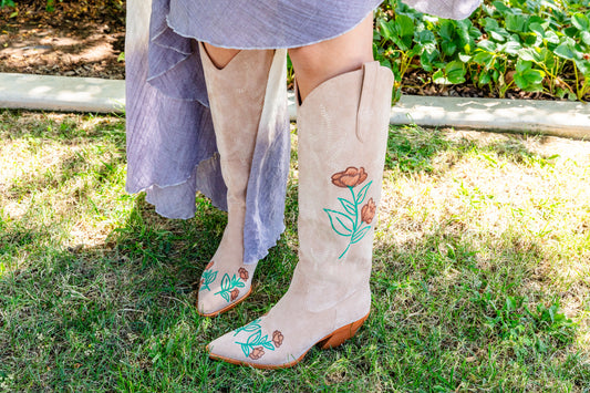 How to Design Custom Cowboy Boots with Tulip Fabric Markers