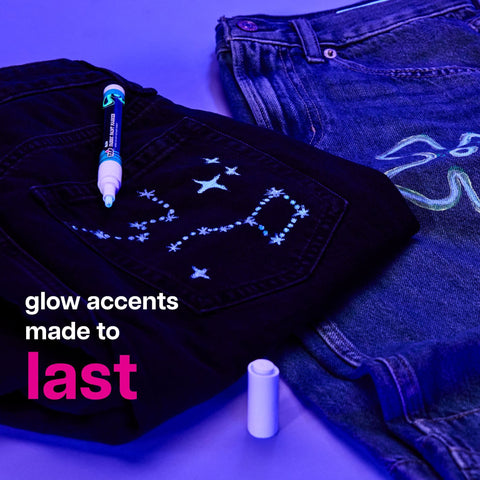 Picture of 50012-1                             GLOW IN THE DARK FABRIC MARKER + NIB REPLACEMENT  